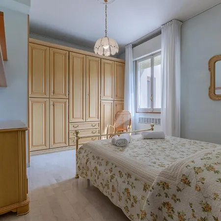 Guesthost - Maggiore Hospital & Ara Stadium *