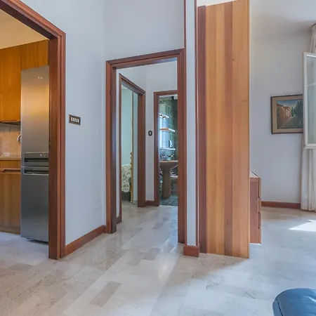 Guesthost - Maggiore Hospital & Ara Stadium