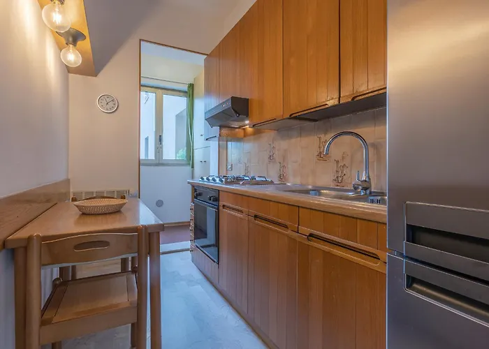 Guesthost - Maggiore Hospital & Ara Stadium * Bologna