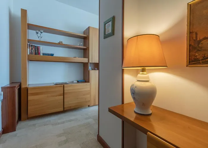 Guesthost - Maggiore Hospital & Ara Stadium Lägenhet *