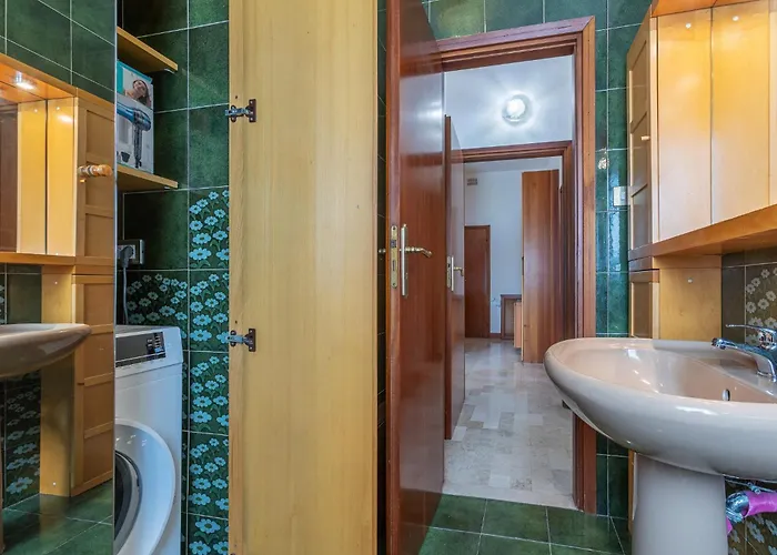 Guesthost - Maggiore Hospital & Ara Stadium * Bologna