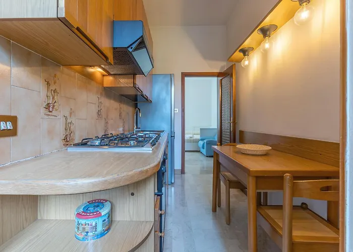 Guesthost - Maggiore Hospital & Ara Stadium Lägenhet