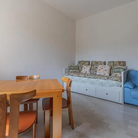 Guesthost - Maggiore Hospital & Ara Stadium *